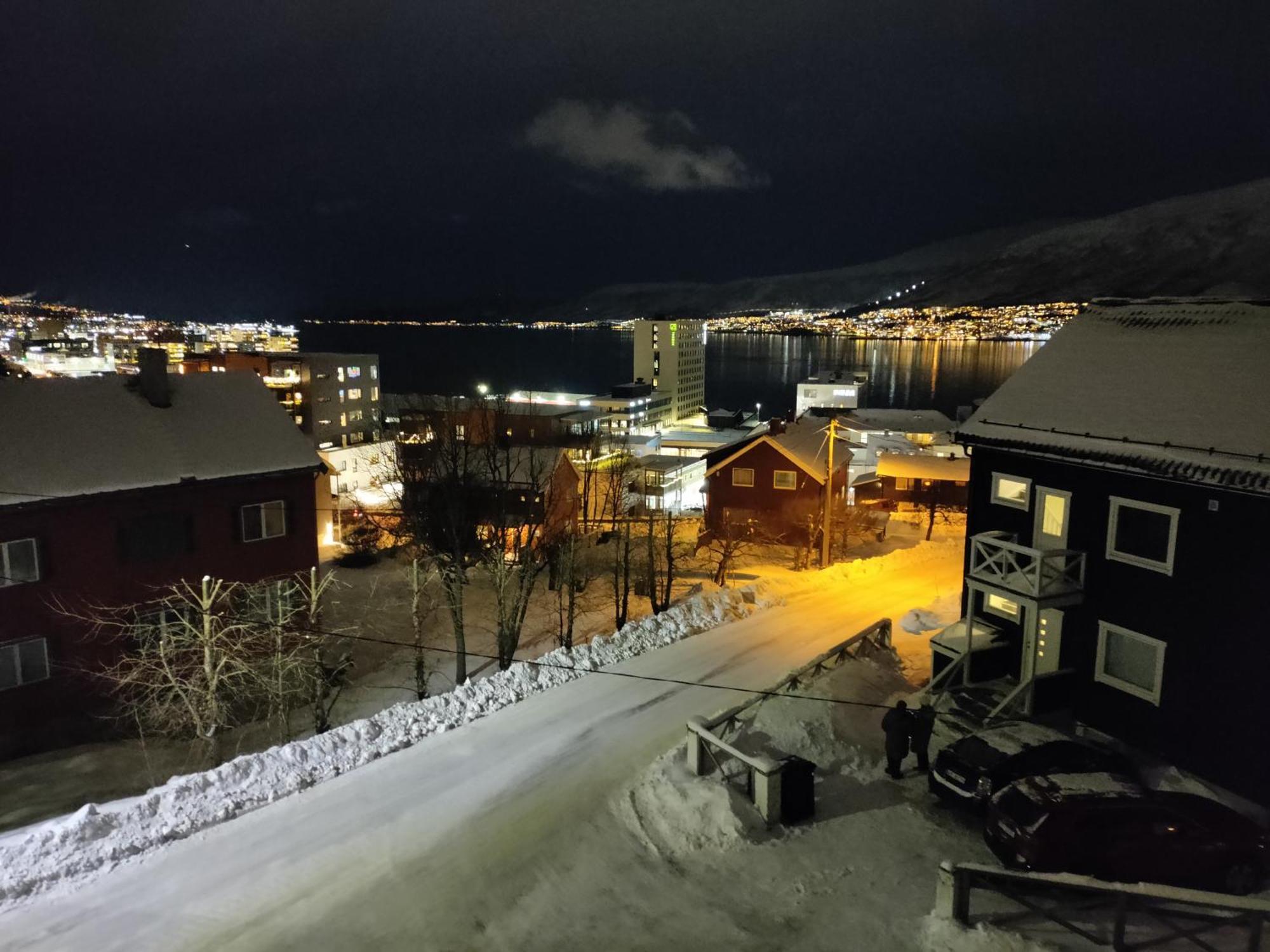Central Apartament (Adults Only) Tromsø Exterior foto